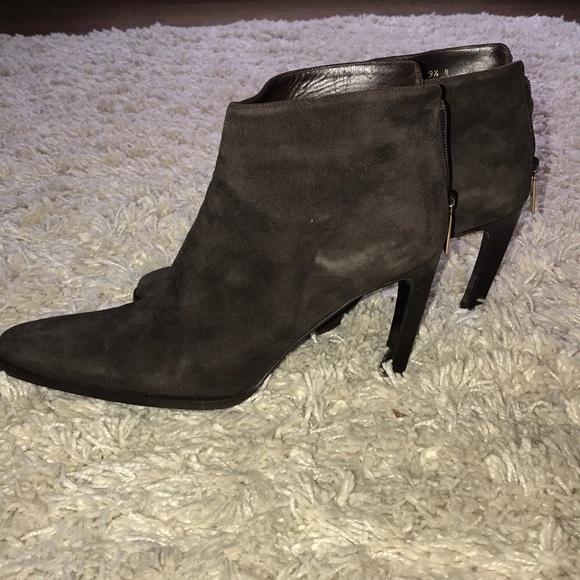 Gucci Shoes - GUCCI Vintage Brown Suede Ankle Boots